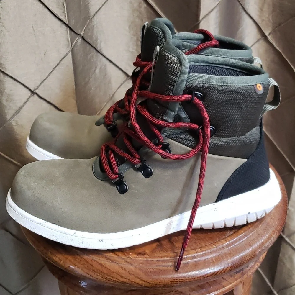 EUC- Bogs ‘Cypress Lace’ Waterproof Work & Safety Boots